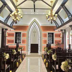 お花は造花ですが、良い香りの演出がありました。