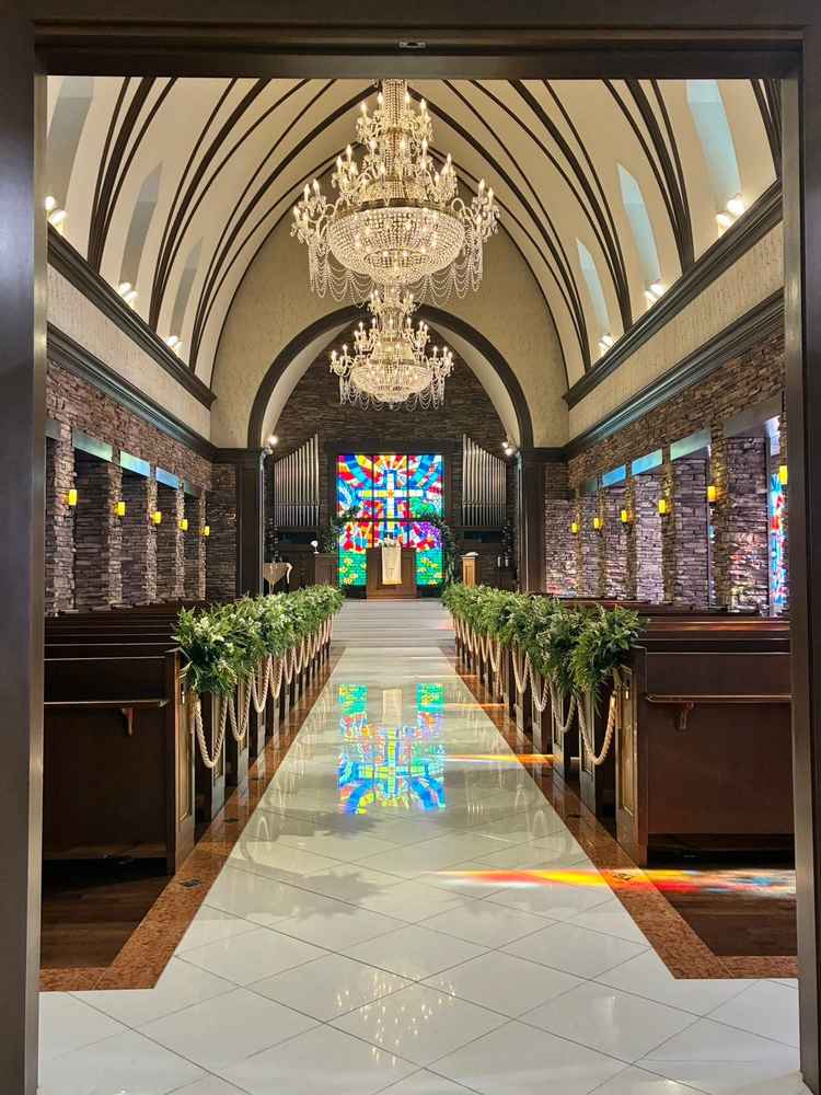 こちらチャペルとなっております。古来の伝統的な雰囲気を感じ素晴らしいと思います。