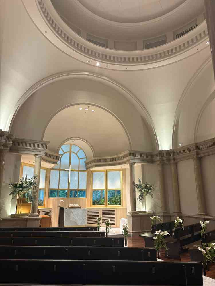 チャペル。とても天井が高く開放感がありました。