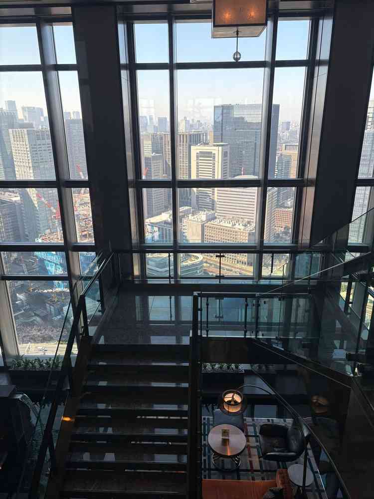 三越前の景色が見える場所で、前撮りスポット