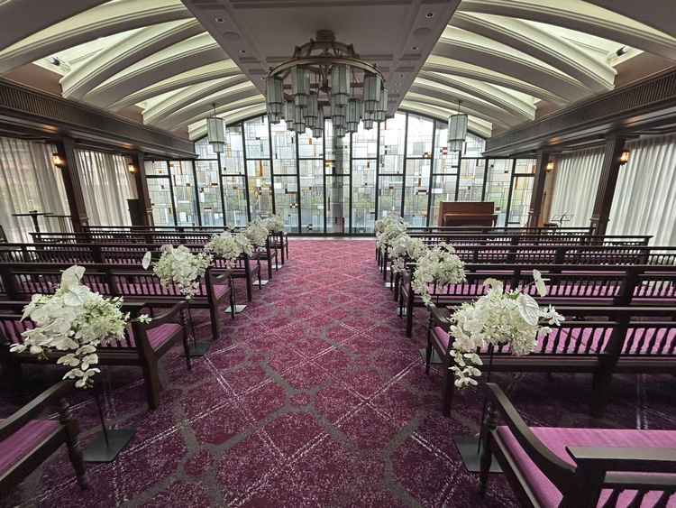 チャペル。横に広い形をしていたため圧迫感をあまり感じなかったです。