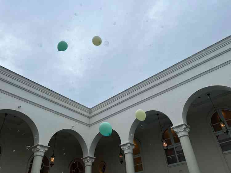 プランナーさんと話してた時に、風船を考えてると伝えたらやらせてくれました。