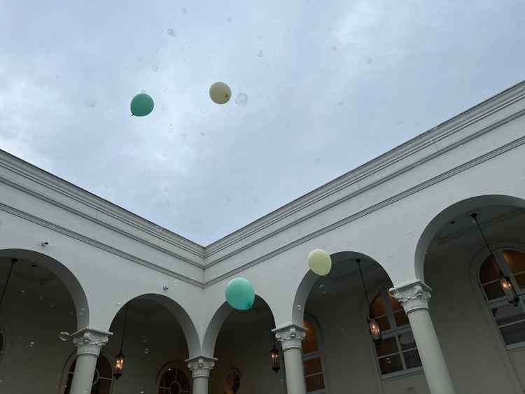 プランナーさんと話してた時に、風船を考えてると伝えたらやらせてくれました。