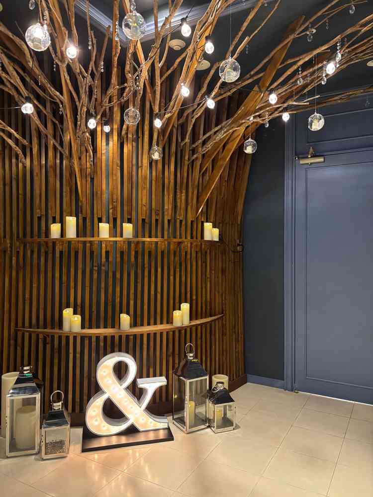 披露宴会場の入り口がおしゃれ