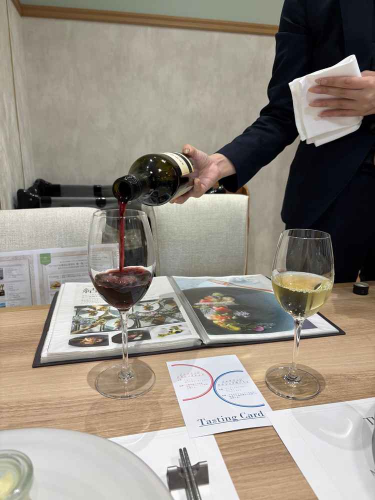 ワインの飲み比べ