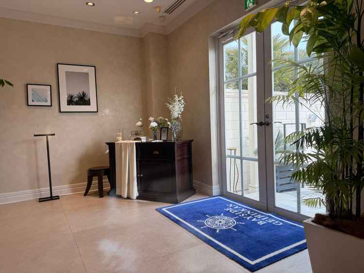 青と白を基調とした空間で落ち着いており、清潔感溢れていた。