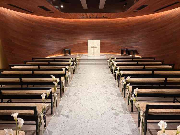洗練された雰囲気のチャペル