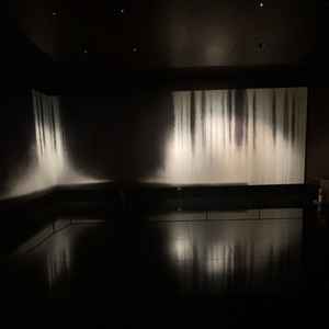 滝のような背景