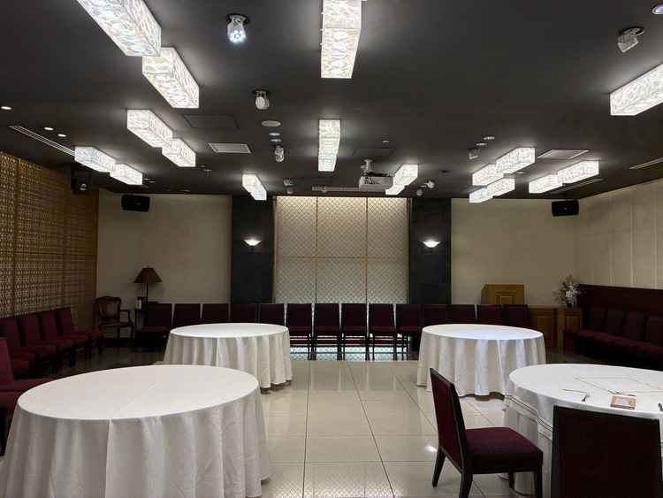 少人数向けの披露宴会場2つ目