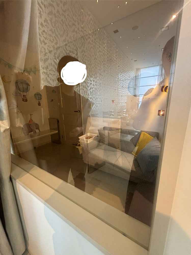 チャペルにあるベビールーム。赤ちゃん連れでも安心して挙式に参加できそう。