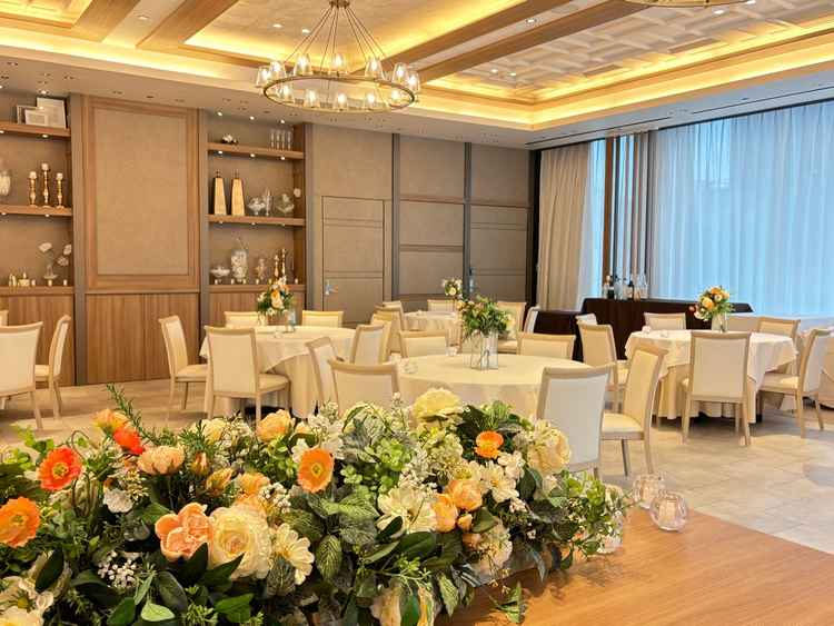 披露宴会場にて、新郎新婦席からの目線写真。