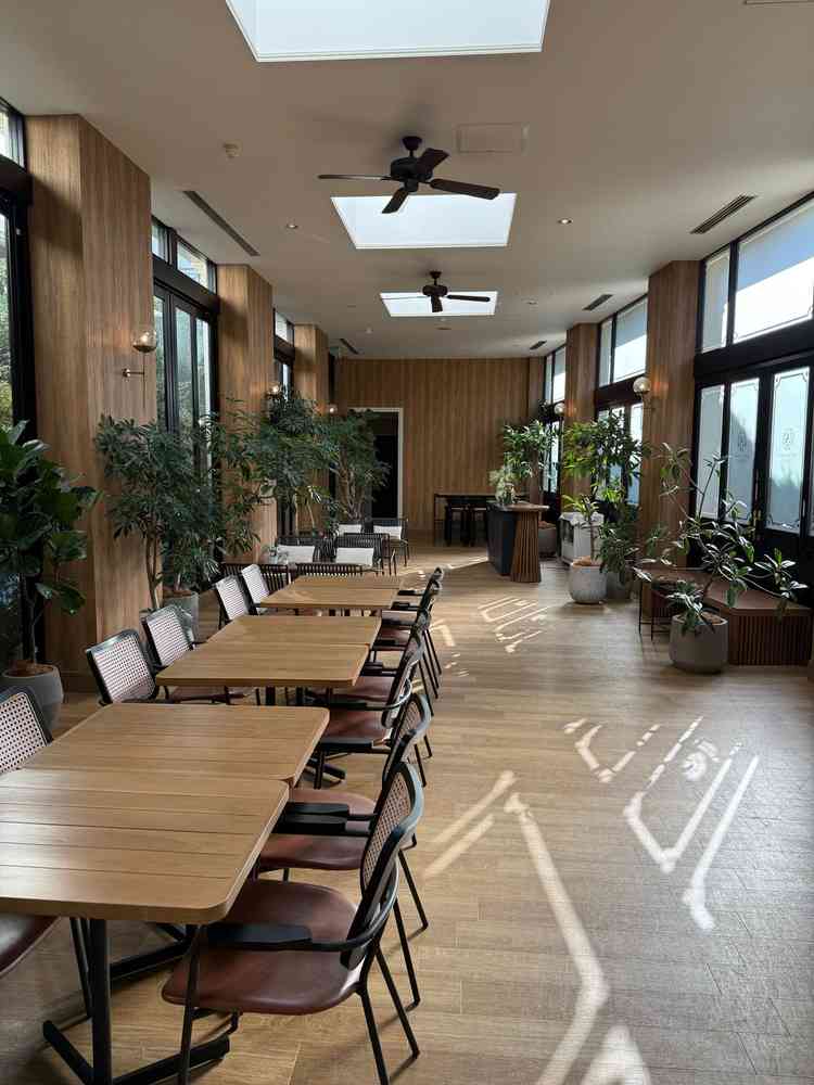 ゲストの待合室が緑いっぱいで堅苦しくない感じが良かったです