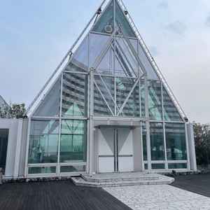 クリスタルチャペル外観