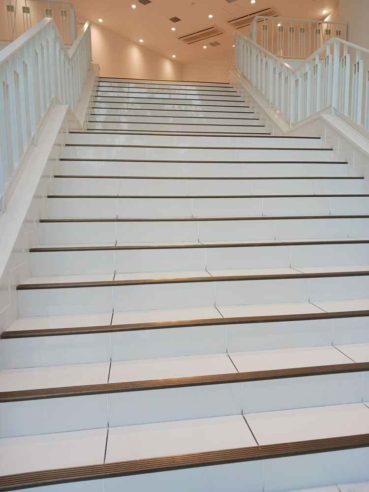 フラワーシャワーが行える大階段