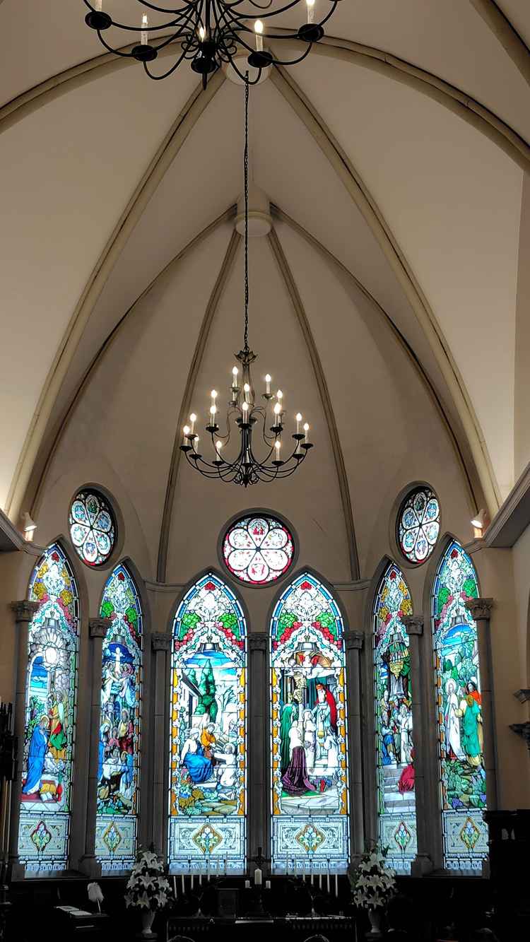 式場　ステンドグラスが素敵でした