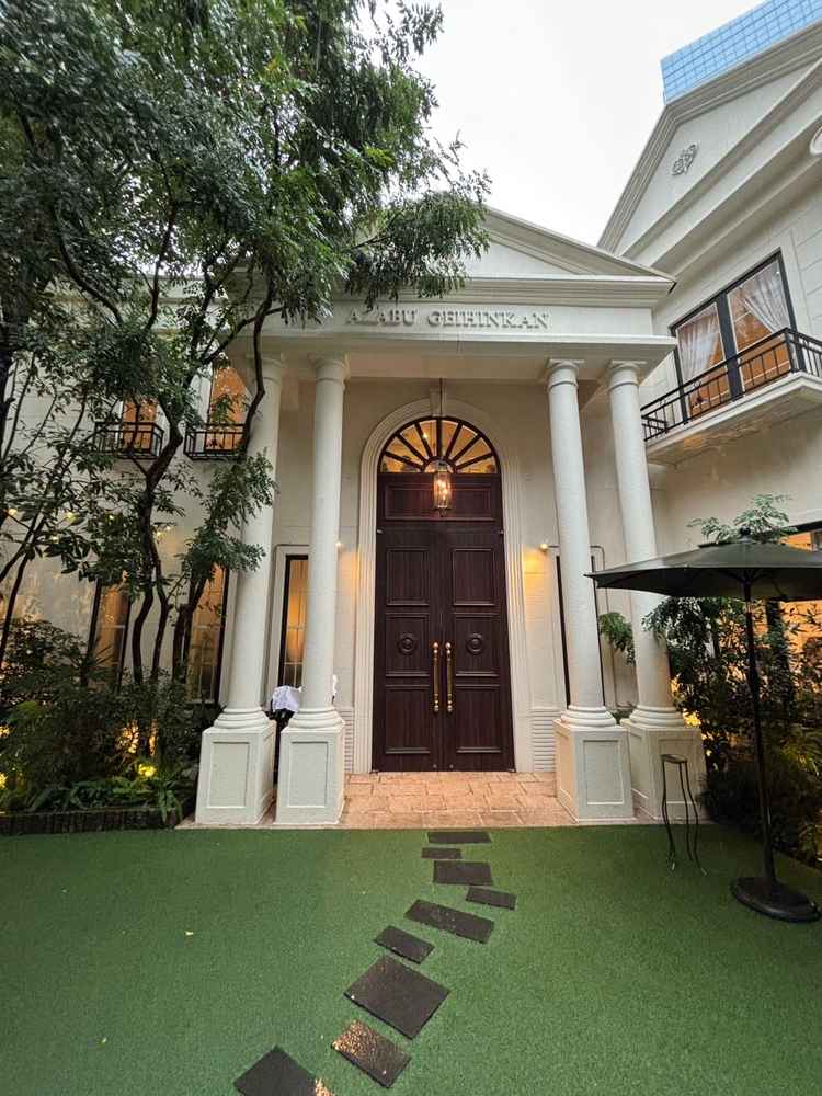 ガーデンスペース。六本木とは思えない雰囲気でした。