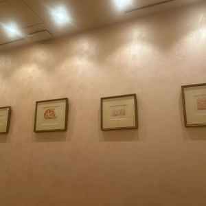 式場の壁。自由にデコレーション可能。この写真も取り外せる
