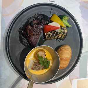 試食をいただきました。ホタテとウニのソースが美味しかったです。