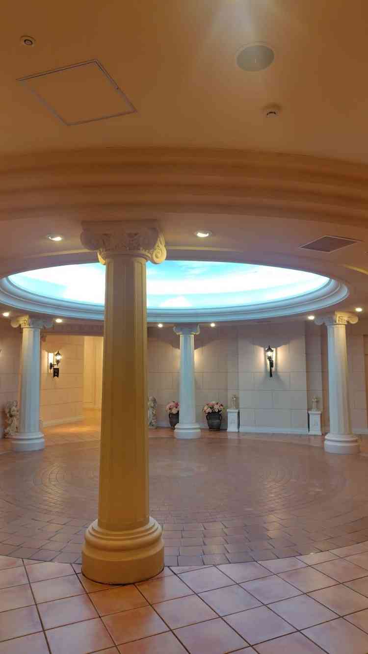 教会を出たところ