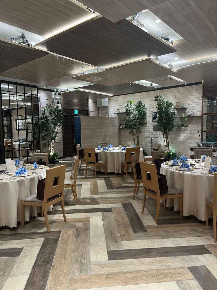 披露宴会場(40名)