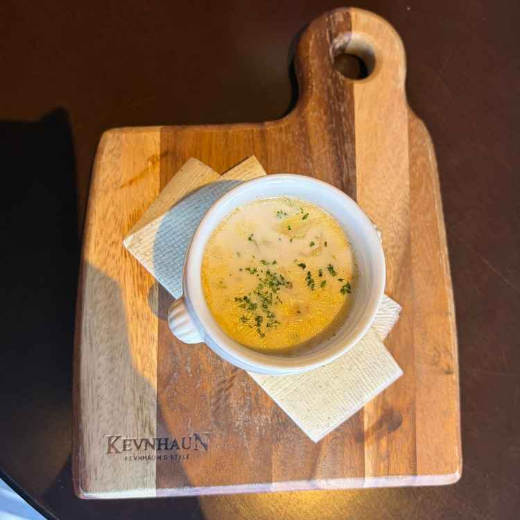 試食で頂いたクラムチャウダーです。
