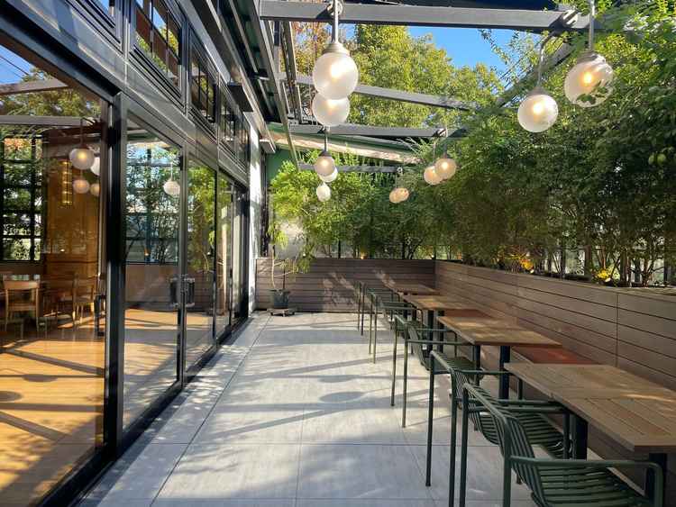 披露宴会場のテラスの写真です。