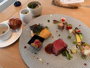 ワンプレート試食をいただきましたが色合いもよくてどのお料理もとっても美味しかったです。