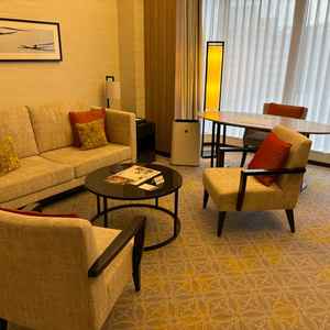 新郎新郎には、2泊3日のジュニアスイートルーム付きで快適に過ごせそうでした。