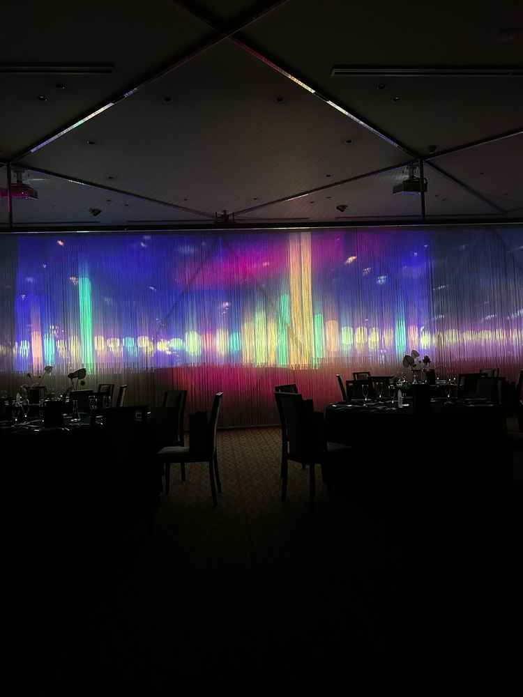 ムービー中の披露宴会場の写真。演出のこだわりを感じました。