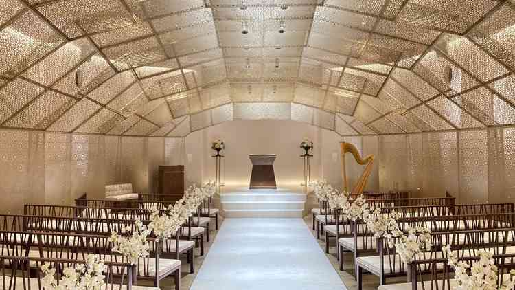 明るさを上げて撮りました。こちらのイメージが実際と近いです。