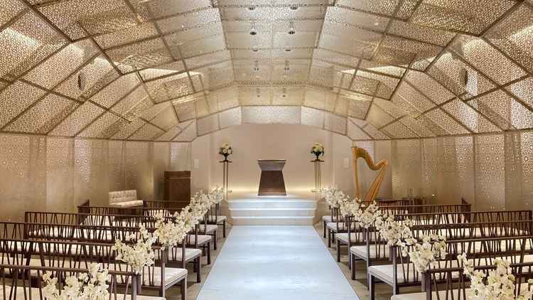 明るさを上げて撮りました。こちらのイメージが実際と近いです。