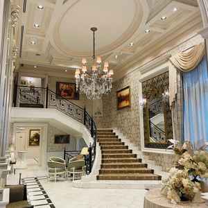 別館の階段です。とても写真映えしそうで素敵な雰囲気でした。