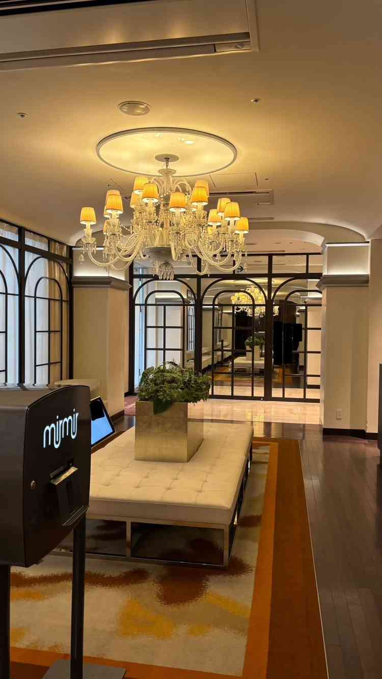 待合スペースでは、写真を撮れる機械が置いてあり楽しそうでした。