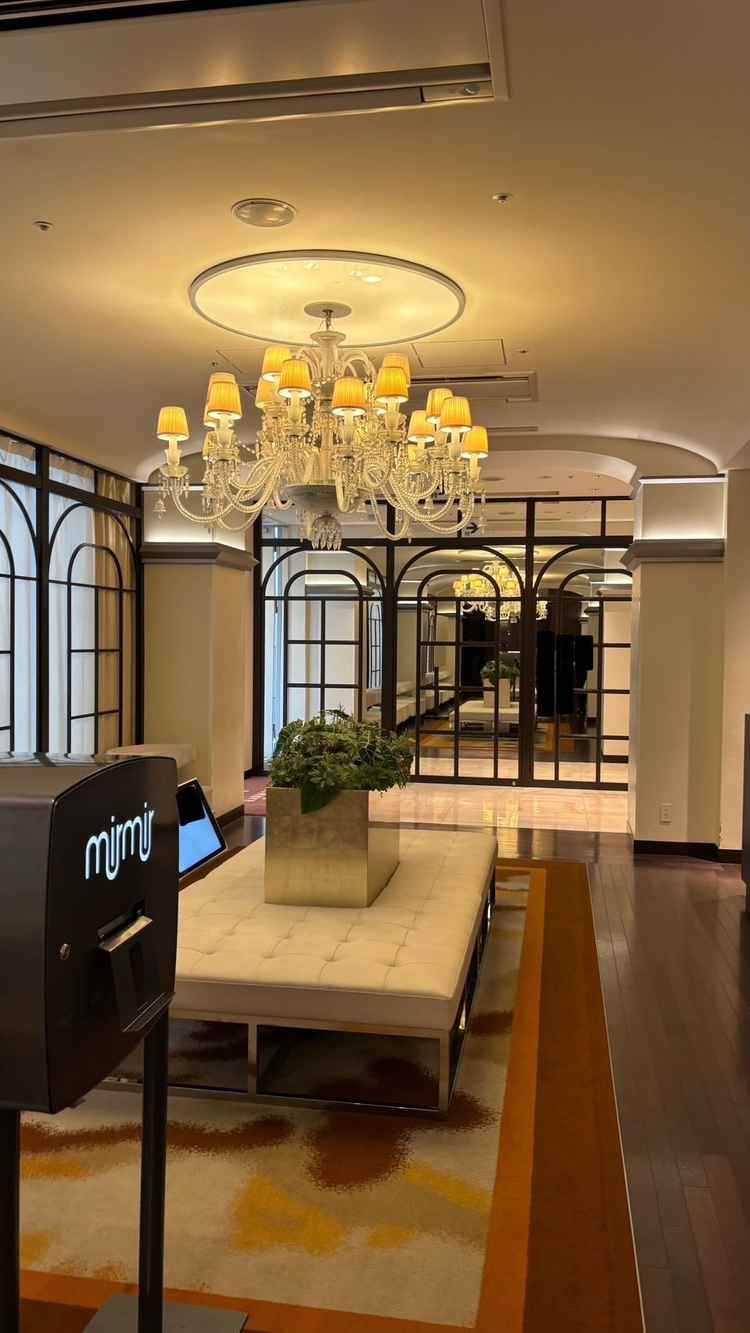 待合スペースでは、写真を撮れる機械が置いてあり楽しそうでした。