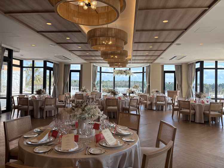 披露宴会場 マリナデルレイ