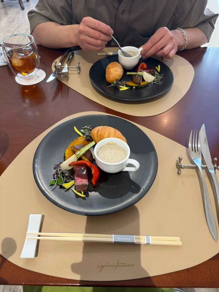 常陸牛をメインとしたお料理の試食です。とても素晴らしかった。