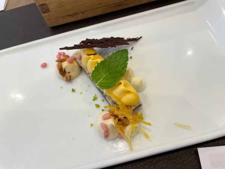 試食のデザート