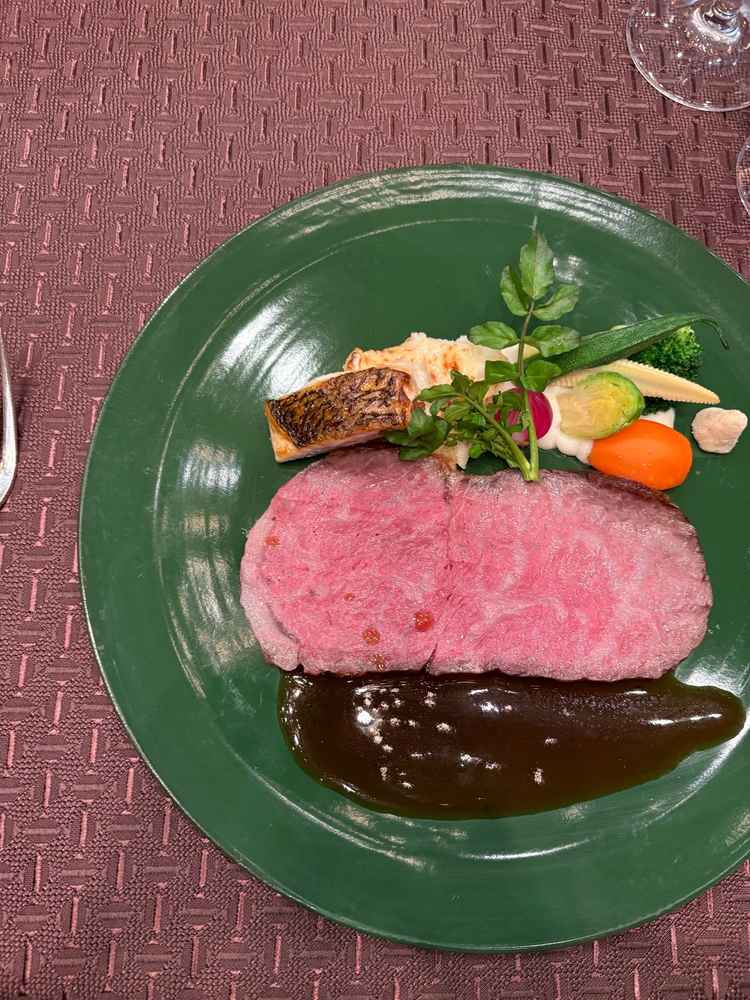 試食でいただいたローストビーフ。柔らかくてとても美味しかったです。