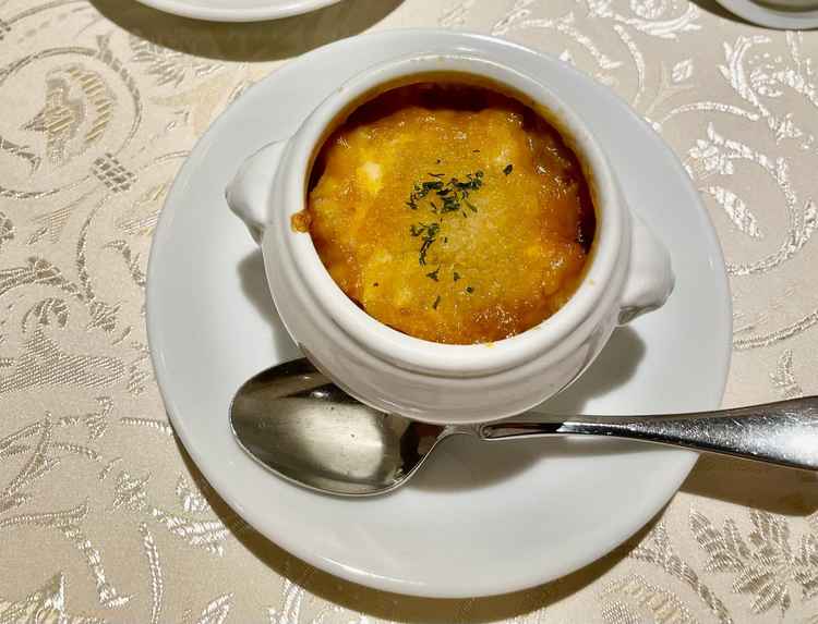 ¥13,000の方の前菜　白身魚と魚介のグラタン