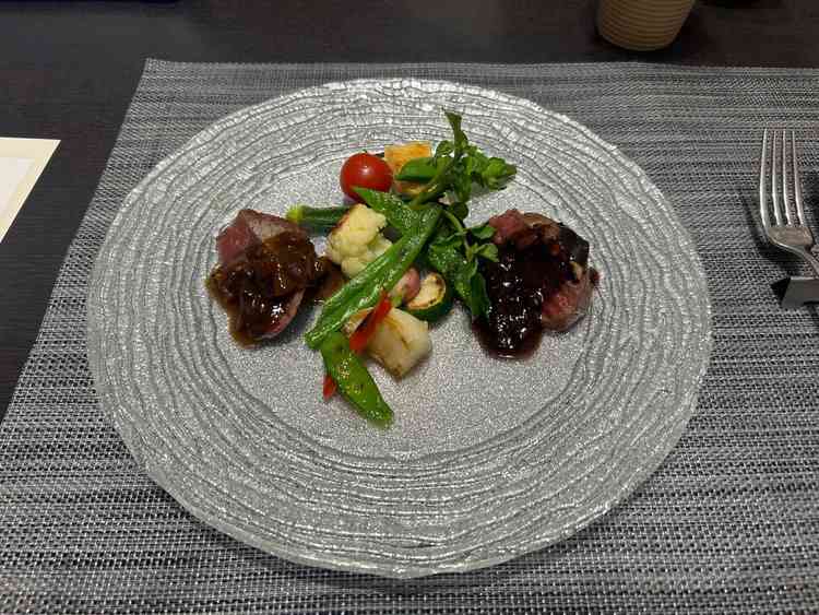 メインの試食。お肉が柔らかく美味しかったです。