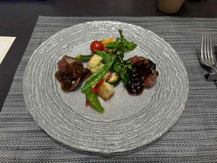 メインの試食。お肉が柔らかく美味しかったです。