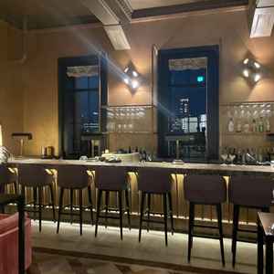 挙式披露宴参列者が使用なバースペース。前撮り用のフォトスペースとしても使用