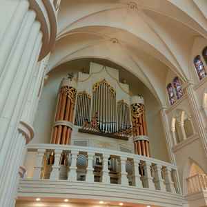 パイプオルガンも本物で当日生演奏とコーラスがはいるとのことで、ザ・クラシックと感じイメージが湧いた