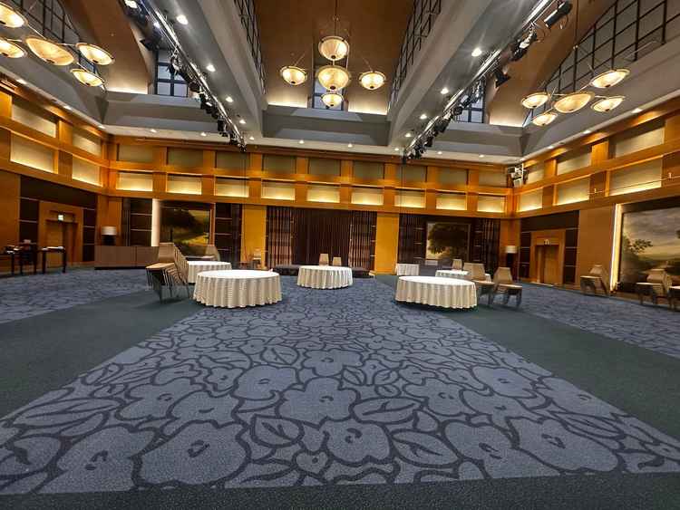 披露宴会場。とても広い。自由度高め。
