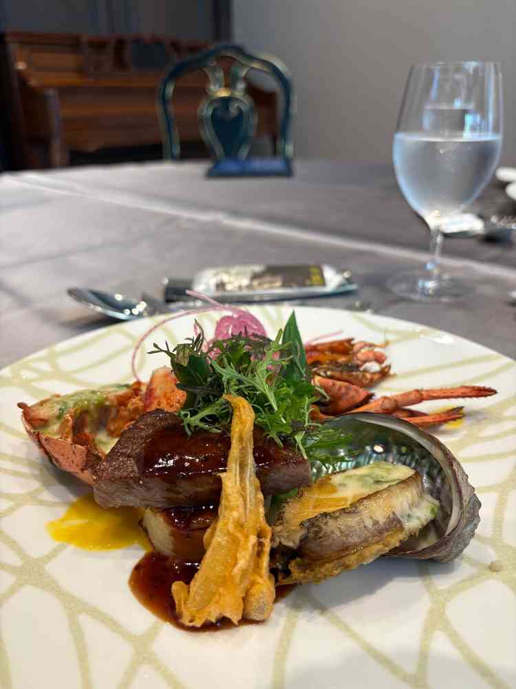 お料理の試食。とても美味しかったです！