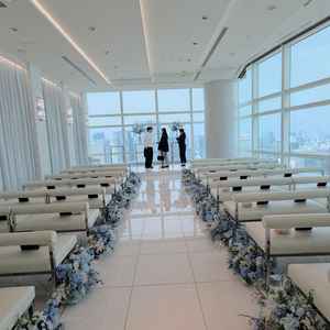 チャペルも高層ならではの雰囲気