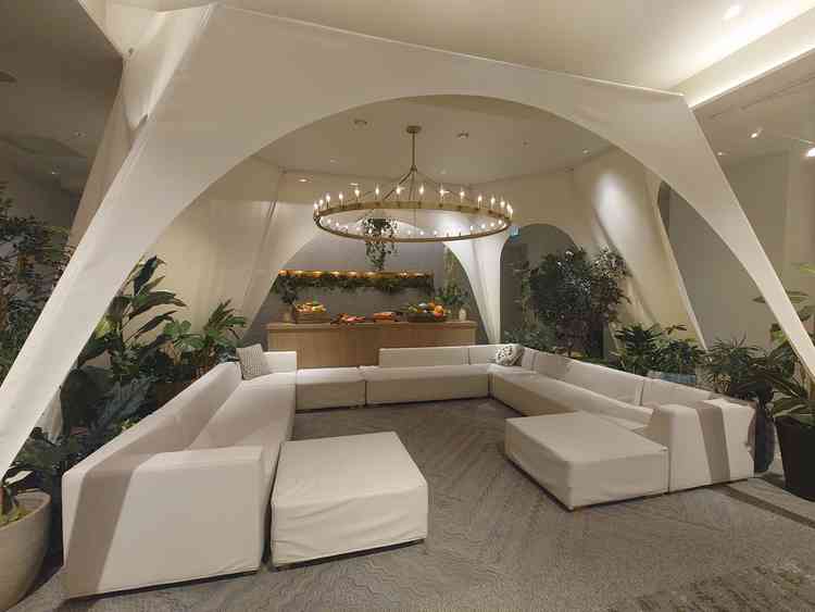 インザボタニカル会場。会場内でBBQができたり、演出が幅広くでき、名前の通り緑が似合う雰囲気でした