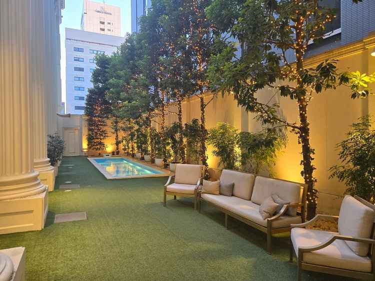 ガーデンの様子。動物も連れてくることができるのが良い。雨の日に使えなくなるのが残念。