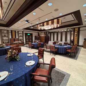 クラシカルな感じの披露宴会場