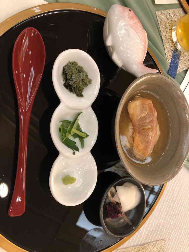 婚礼料理　鯛茶漬け